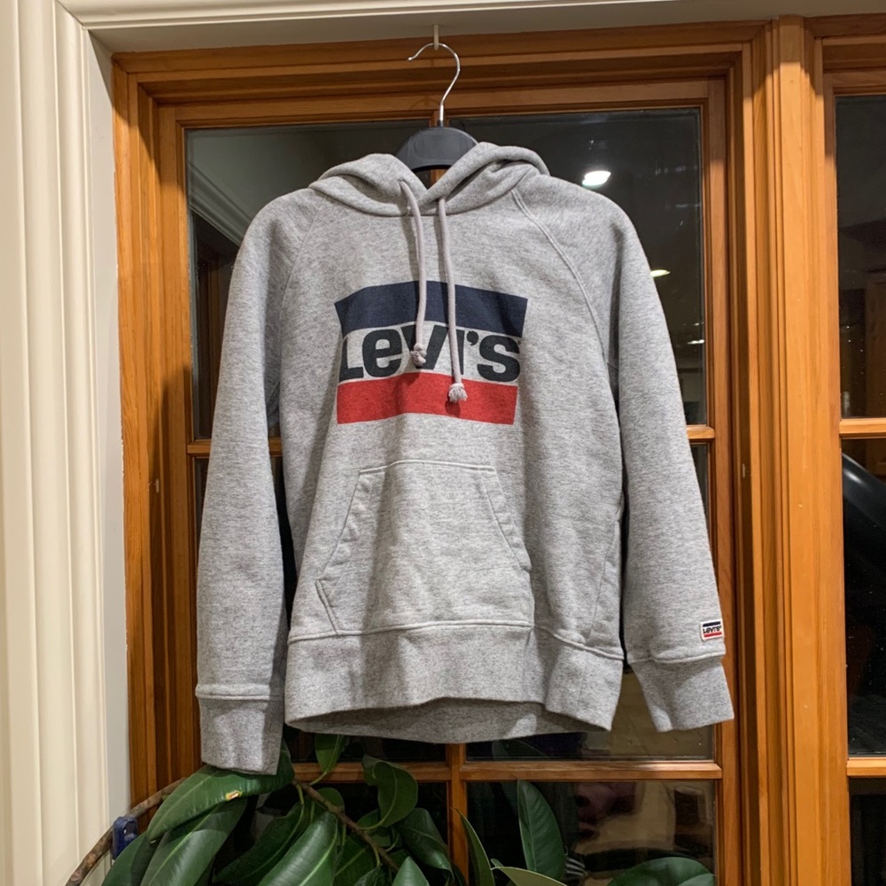 Levi’s grey hoodie in size XS with classic logo